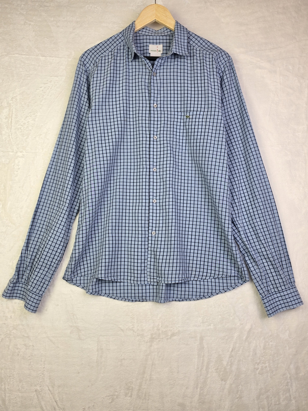 Lacoste Men's‎ Plaid Button Down Shirt Size 42 Blue 100% Cotton Made in Romania